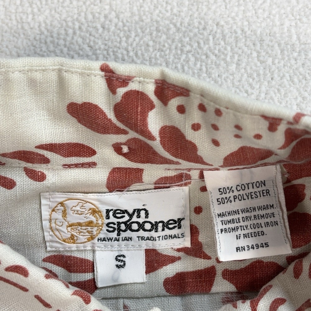 VTG Reyn‎ Spponer Polo Men's S Off-White Red Floral Phoenixes Pocket Button Down - Picture 3 of 13